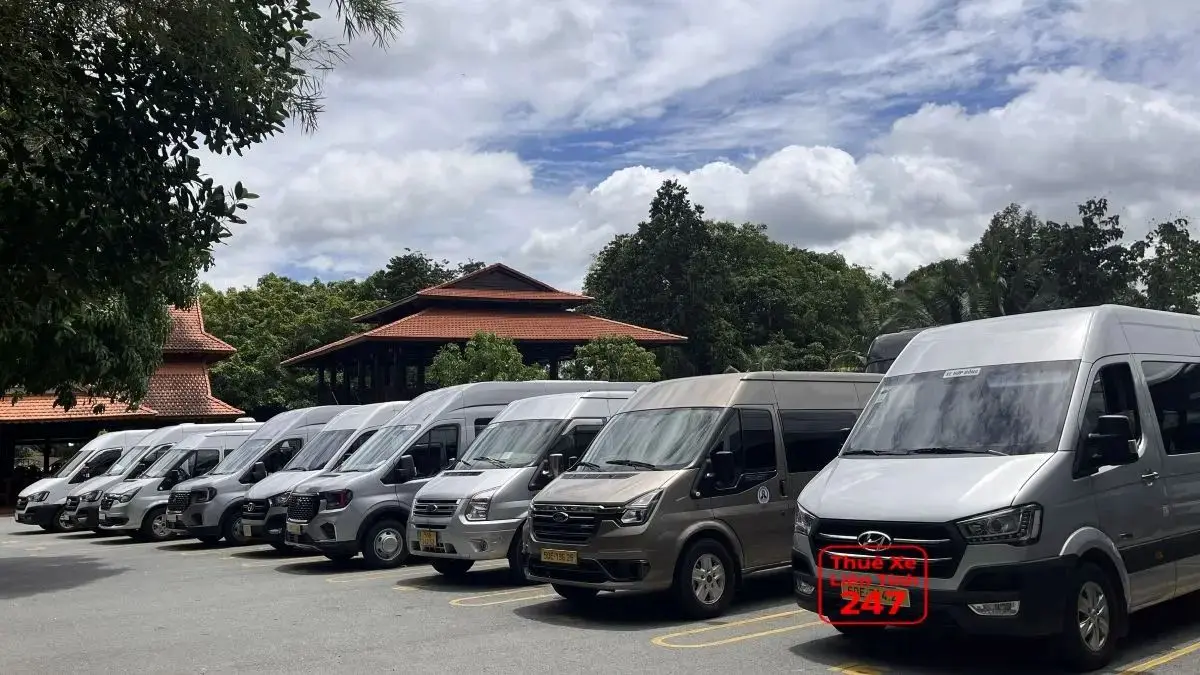 Dàn xe 16 chỗ đời mới phục vụ thuê xe đi tỉnh