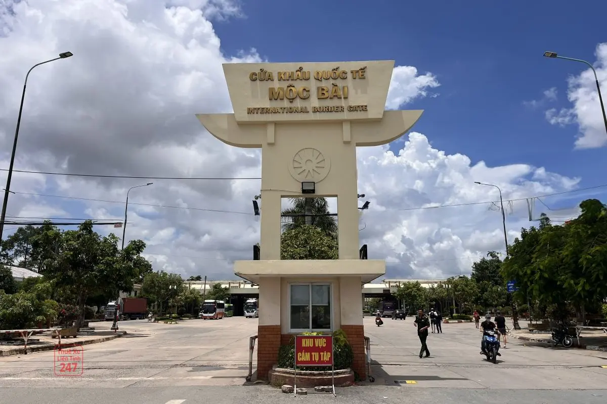 Thuê xe đi cửa khẩu Mộc Bài từ TP.HCM – dịch vụ thuê xe có tài xế.